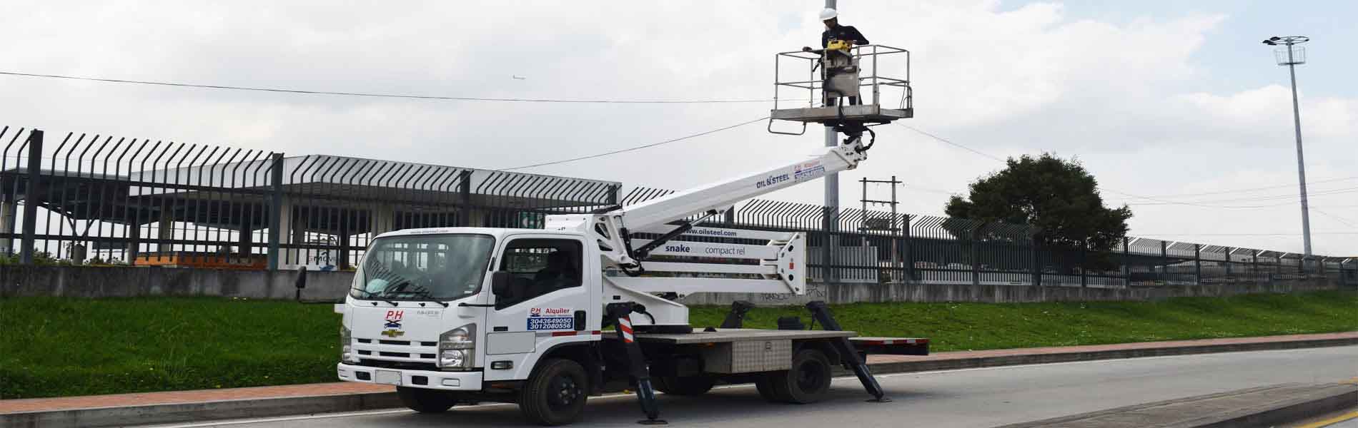 plataformas brazo sobre camion